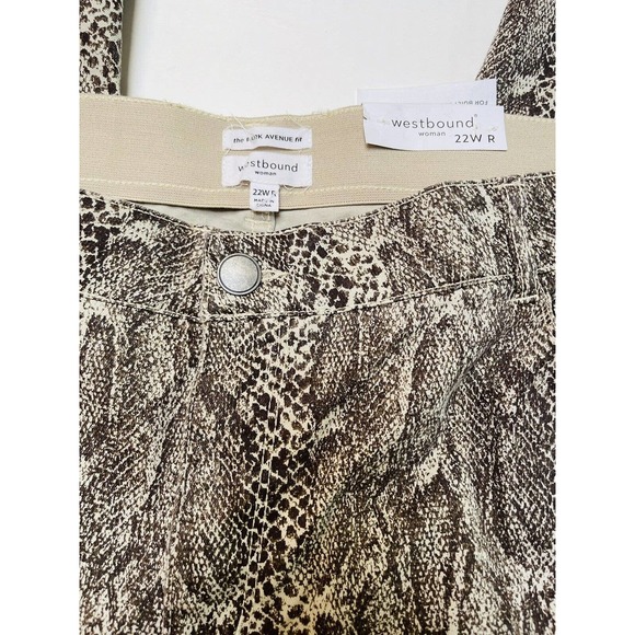 Westbound Woman Size 22W Brown Python Snake Print 5-pocket Slimming Jeans Pants - Picture 8 of 11